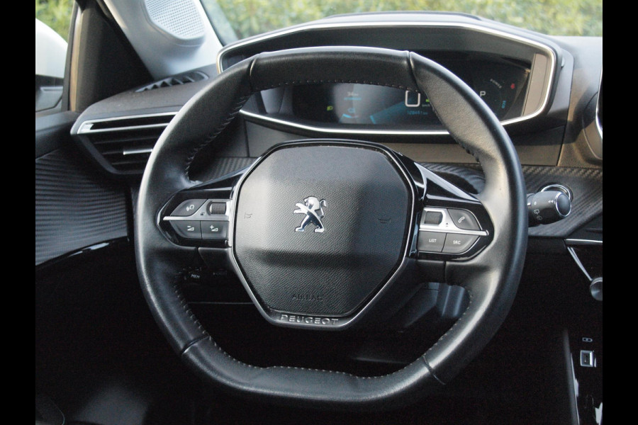 Peugeot e-208 EV Blue Lease Allure 50 kWh | SOH 90% | Camera | Cruise Control | Apple Carplay | NL-Auto |