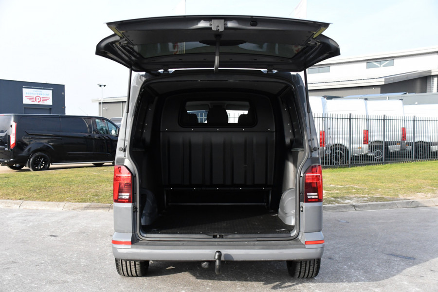 Volkswagen Transporter 2.0 TDI L2H1 32 DC Bulli Virtual, Adaptieve Cruise, Carplay, LED, 150pk, Automaat, Sensoren, Uniek!