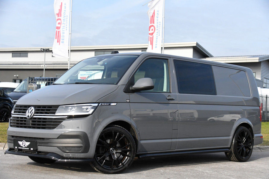 Volkswagen Transporter 2.0 TDI L2H1 32 DC Bulli Virtual, Adaptieve Cruise, Carplay, LED, 150pk, Automaat, Sensoren, Uniek!