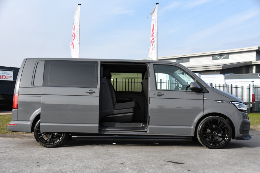 Volkswagen Transporter 2.0 TDI L2H1 32 DC Bulli Virtual, Adaptieve Cruise, Carplay, LED, 150pk, Automaat, Sensoren, Uniek!