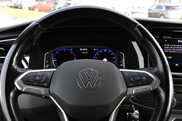 Volkswagen Transporter 2.0 TDI L2H1 32 DC Bulli Virtual, Adaptieve Cruise, Carplay, LED, 150pk, Automaat, Sensoren, Uniek!