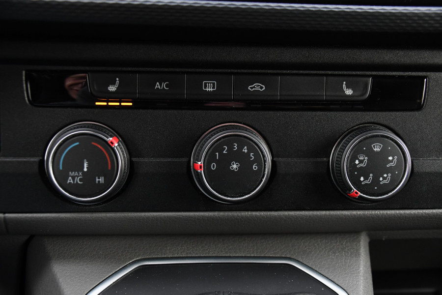 Volkswagen Transporter 2.0 TDI L2H1 32 DC Bulli Virtual, Adaptieve Cruise, Carplay, LED, 150pk, Automaat, Sensoren, Uniek!