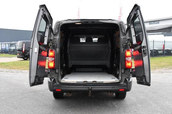 Peugeot Expert 2.0 BlueHDI 180 L3 DC PB Edition 360 Camera, Cruise, Carplay, 177pk, Clima, Head-up, Automaat 2 x Schuifdeur, NAVI, Uniek!