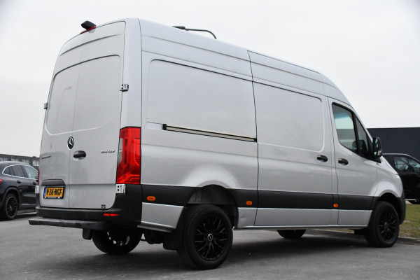 Mercedes-Benz Sprinter 319 V6 3.0 CDI L2H2 PB Edition Camera, Cruise, Stoelverwarming, 190pk, Standkachel, Airco, Uniek!