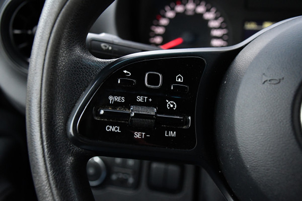 Mercedes-Benz Sprinter 319 V6 3.0 CDI L2H2 PB Edition Camera, Cruise, Stoelverwarming, 190pk, Standkachel, Airco, Uniek!