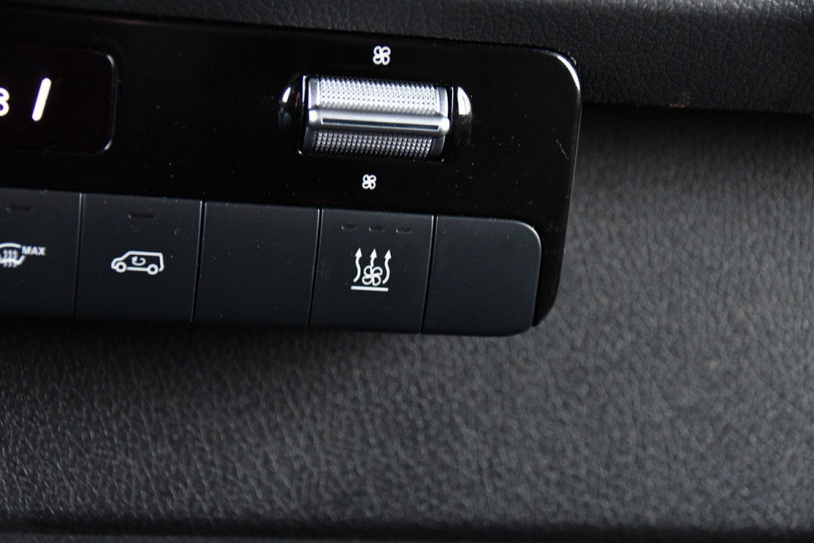 Mercedes-Benz Sprinter 319 V6 3.0 CDI L2H2 PB Edition Camera, Cruise, Stoelverwarming, 190pk, Standkachel, Airco, Uniek!