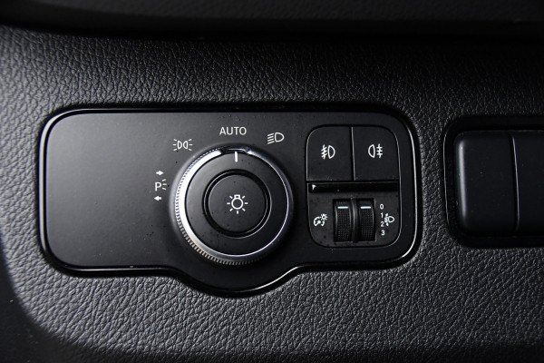 Mercedes-Benz Sprinter 319 V6 3.0 CDI L2H2 PB Edition Camera, Cruise, Stoelverwarming, 190pk, Standkachel, Airco, Uniek!