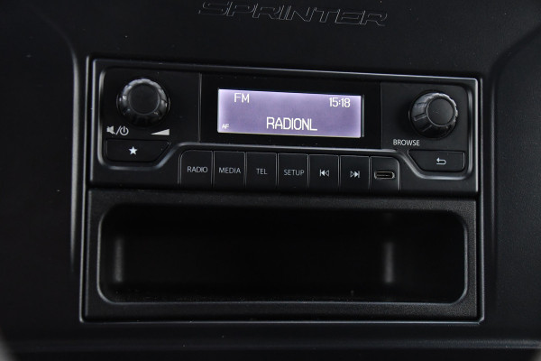 Mercedes-Benz Sprinter 319 V6 3.0 CDI L2H2 PB Edition Camera, Cruise, Stoelverwarming, 190pk, Standkachel, Airco, Uniek!