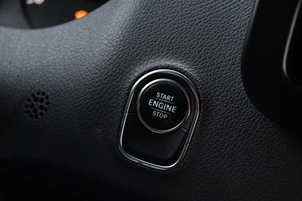 Mercedes-Benz Sprinter 319 V6 3.0 CDI L2H2 PB Edition Camera, Cruise, Stoelverwarming, 190pk, Standkachel, Airco, Uniek!