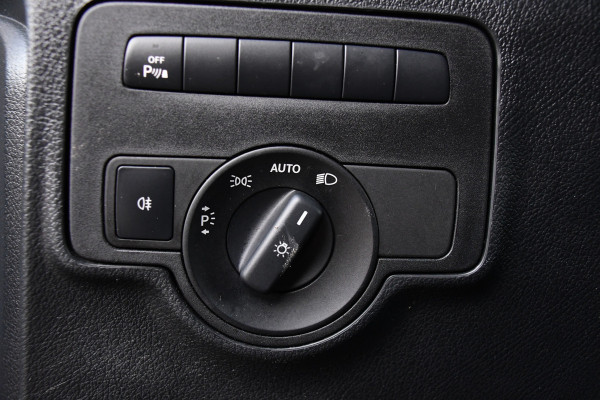 Mercedes-Benz Vito 119 CDI L2 Black Edition Camera, Cruise, LED, Stoelverwarming, Standkachel, Leder, 190pk, Automaat, Trekhaak, Uniek!