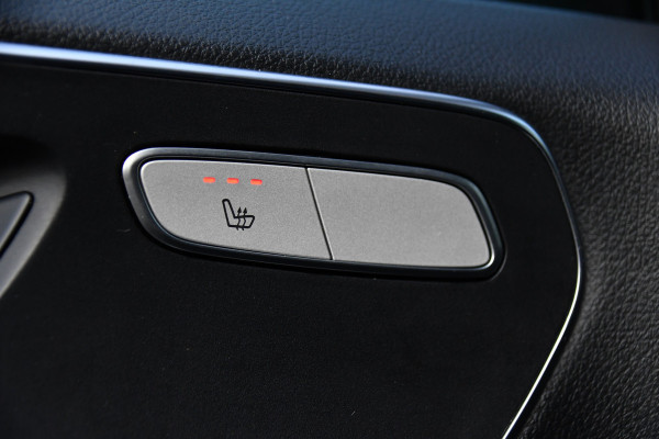 Mercedes-Benz Vito 119 CDI L2 Black Edition Camera, Cruise, LED, Stoelverwarming, Standkachel, Leder, 190pk, Automaat, Trekhaak, Uniek!