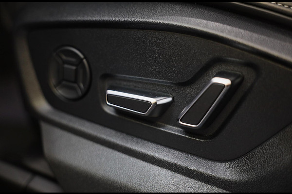Audi Q8 55 TFSI Quattro RSQ8 Look / Carbon / RS Zetels / Acc / Lane Assist / Head Up / Dode Hoek / Open Panorama / Matrix / 22 Inc