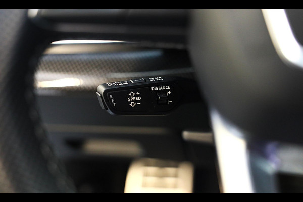 Audi Q8 55 TFSI Quattro RSQ8 Look / Carbon / RS Zetels / Acc / Lane Assist / Head Up / Dode Hoek / Open Panorama / Matrix / 22 Inc