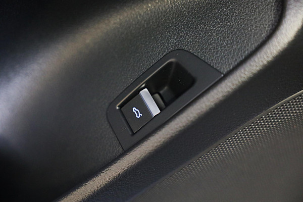 Audi Q8 55 TFSI Quattro RSQ8 Look / Carbon / RS Zetels / Acc / Lane Assist / Head Up / Dode Hoek / Open Panorama / Matrix / 22 Inc