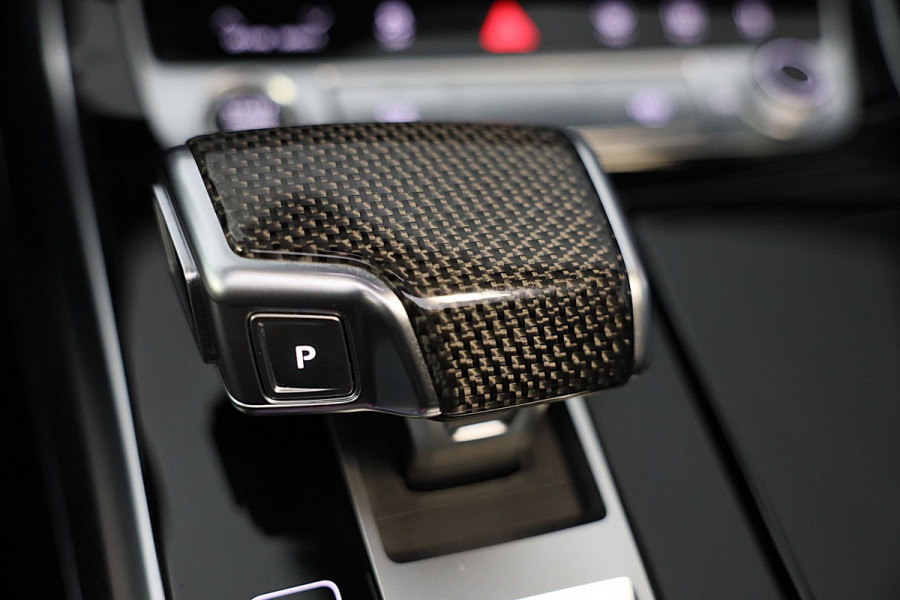 Audi Q8 55 TFSI Quattro RSQ8 Look / Carbon / RS Zetels / Acc / Lane Assist / Head Up / Dode Hoek / Open Panorama / Matrix / 22 Inc
