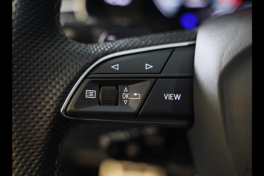 Audi Q8 55 TFSI Quattro RSQ8 Look / Carbon / RS Zetels / Acc / Lane Assist / Head Up / Dode Hoek / Open Panorama / Matrix / 22 Inc