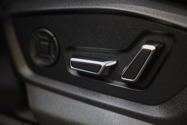 Audi Q8 55 TFSI Quattro RSQ8 Look / Carbon / RS Zetels / Acc / Lane Assist / Head Up / Dode Hoek / Open Panorama / Matrix / 22 Inc