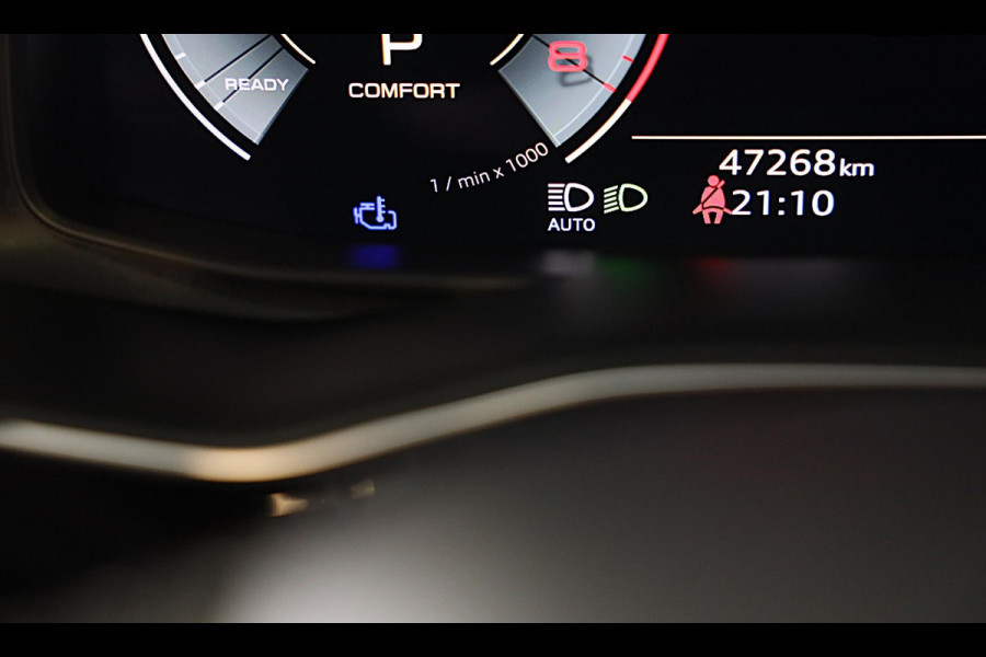 Audi Q8 55 TFSI Quattro RSQ8 Look / Carbon / RS Zetels / Acc / Lane Assist / Head Up / Dode Hoek / Open Panorama / Matrix / 22 Inc