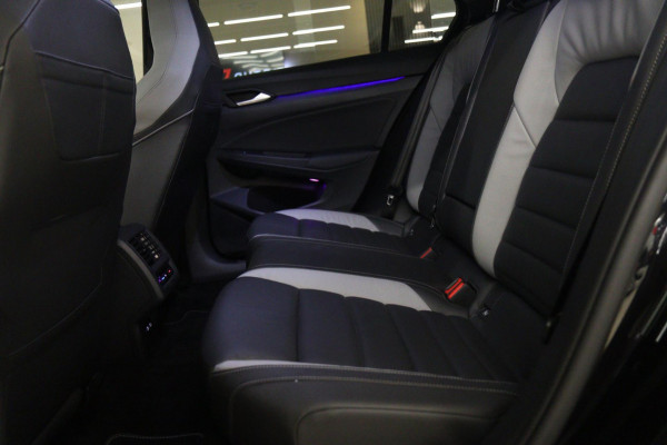 Volkswagen Golf 1.4 eHybrid GTE /PANO/IQLIGHT/CAM/CARPLAY/LANE ASSIST/VOL