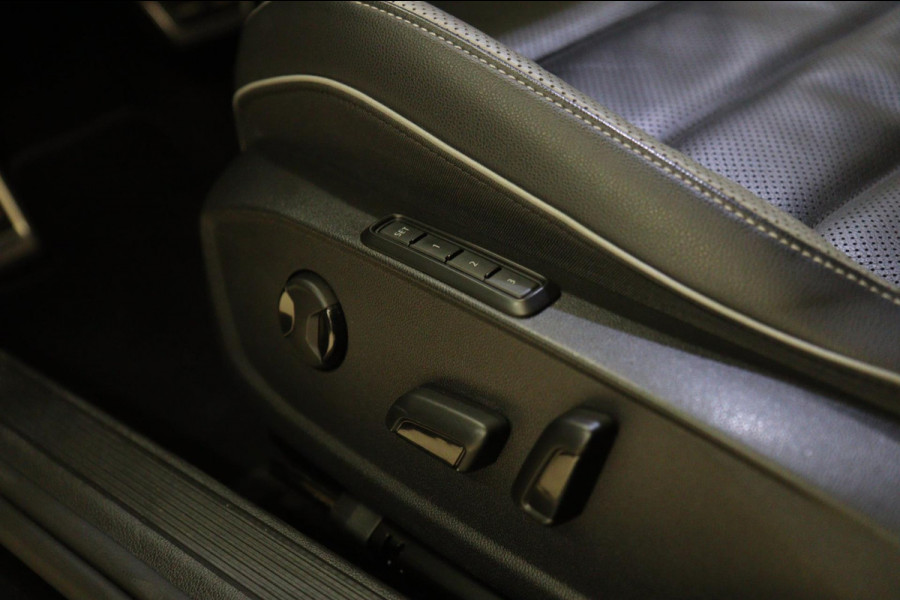 Volkswagen Golf 1.4 eHybrid GTE /PANO/IQLIGHT/CAM/CARPLAY/LANE ASSIST/VOL