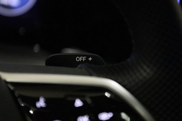 Volkswagen Golf 1.4 eHybrid GTE /PANO/IQLIGHT/CAM/CARPLAY/LANE ASSIST/VOL