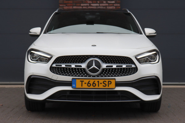 Mercedes-Benz GLA 200 Business Solution AMG Line | Panoramadak | Augmented Reality | Widescreen | Stoelverwarming | Cruise Control | Zitcomfortpakket | High Perf LED | Android Auto/Apple Carplay |