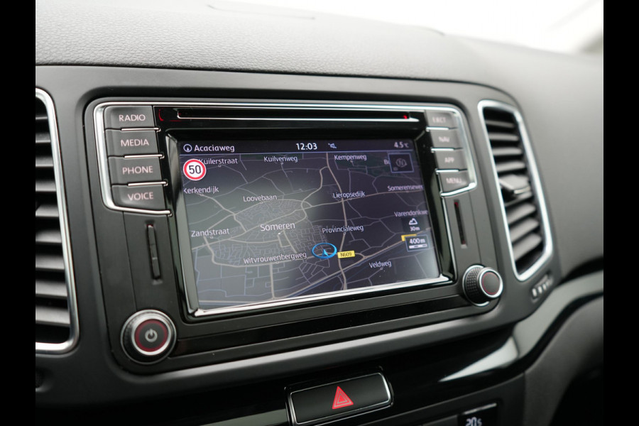 Seat Alhambra 1.4 TSI FR Business Intense 7 Persoons 150pk Dealer O.H. | Trekhaak Af Fabriek | Panodak | Adaptive Cruise | Camera | Apple Carplay | Alcantara Sportstoelen Verwarmd | Keyless | Blis | Navigatie | DAB |