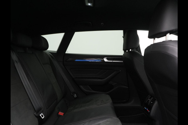 Volkswagen Arteon Shooting Brake 1.4 TSI eHybrid R-Line Plug In Hybrid 218pk Dealer O.H PHEV | Trekhaak Af Fabriek | Adaptive Cruise | 360 Camera | IQ Light | Alcantara Sportstoelen Message & Verwarmd | Blis | Apple Carplay | Navigatie | Virtual | DAB |