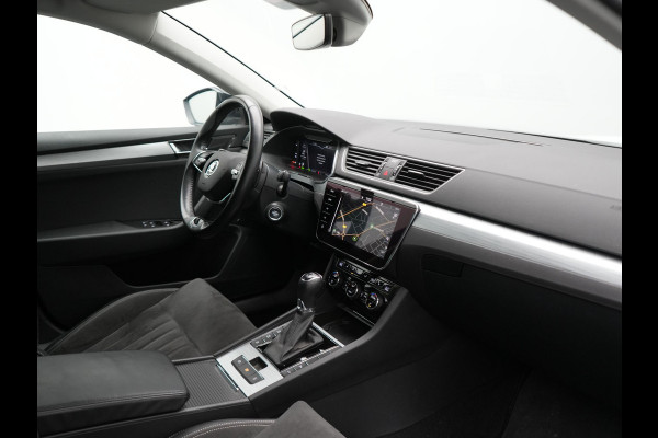 Škoda Superb Combi 1.4 TSI iV Business Edition Plus Plug In Hybrid 218pk Dealer O.H. PHEV | Trekhaak Af Fabriek | Adaptive Cruise | Camera | Canton Audio | Crystal LED | Alcantara Sportstoelen Memory & Verwarmd | Apple Carplay | Stuur Verwarmd | Keyless | Virtual | Blis |