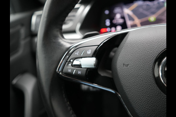 Škoda Superb Combi 1.4 TSI iV Business Edition Plus Plug In Hybrid 218pk Dealer O.H. PHEV | Trekhaak Af Fabriek | Adaptive Cruise | Camera | Canton Audio | Crystal LED | Alcantara Sportstoelen Memory & Verwarmd | Apple Carplay | Stuur Verwarmd | Keyless | Virtual | Blis |