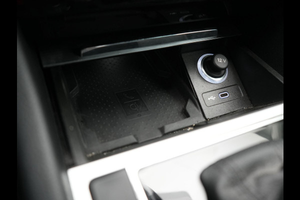 Škoda Superb Combi 1.4 TSI iV Business Edition Plus Plug In Hybrid 218pk Dealer O.H. PHEV | Trekhaak Af Fabriek | Adaptive Cruise | Camera | Canton Audio | Crystal LED | Alcantara Sportstoelen Memory & Verwarmd | Apple Carplay | Stuur Verwarmd | Keyless | Virtual | Blis |