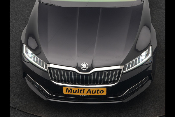 Škoda Superb Combi 1.4 TSI iV Business Edition Plus Plug In Hybrid 218pk Dealer O.H. PHEV | Trekhaak Af Fabriek | Adaptive Cruise | Camera | Canton Audio | Crystal LED | Alcantara Sportstoelen Memory & Verwarmd | Apple Carplay | Stuur Verwarmd | Keyless | Virtual | Blis |