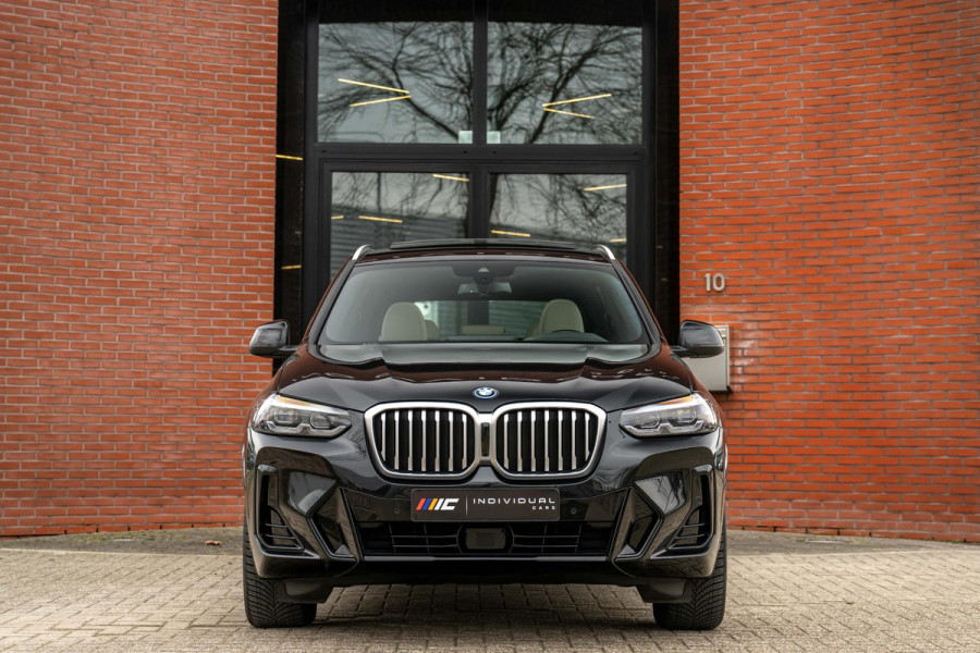 BMW X3 xDrive30e M-Sport ACC Panorama HuD Trekhaak Leder