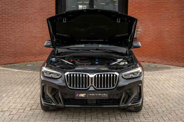 BMW X3 xDrive30e M-Sport ACC Panorama HuD Trekhaak Leder