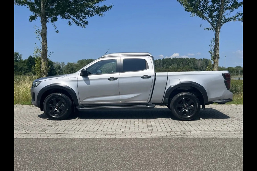 Isuzu D-max V-Cross MY25 Double Cab verlengd 5-persoons BPM vrij trekhaak 3500 Kg trekgewicht
