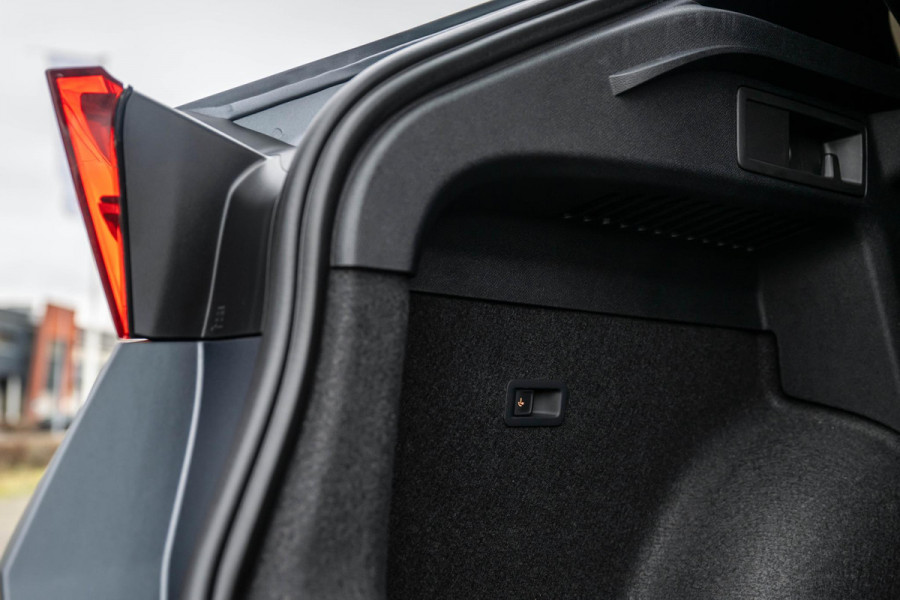 CUPRA Formentor 1.5 TSI e-Hybrid VZ Performance 272pk NP €65.000.-