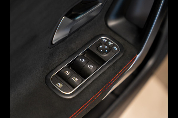 Mercedes-Benz A-Klasse A200 AMG Business Solution, Navi, Multistuur, Clima, Cruise, Camera, PDC, Led, Trekhaak, Voll Onderhouden