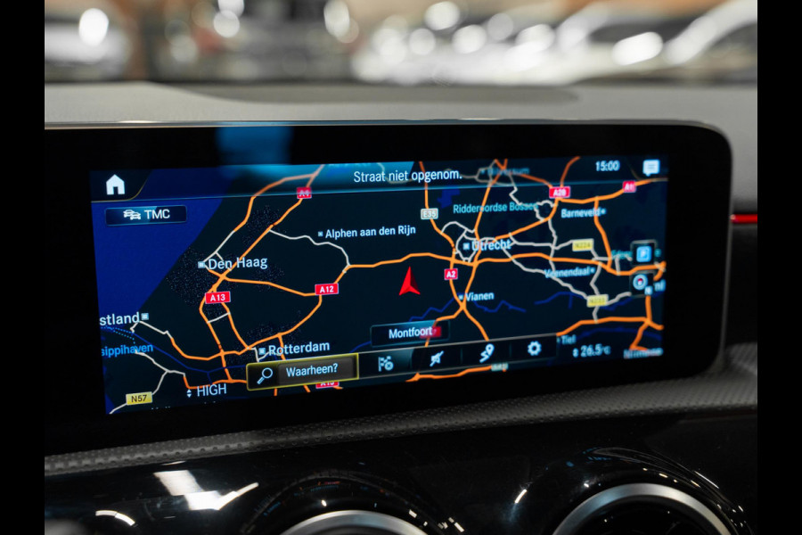 Mercedes-Benz A-Klasse A200 AMG Business Solution, Navi, Multistuur, Clima, Cruise, Camera, PDC, Led, Trekhaak, Voll Onderhouden