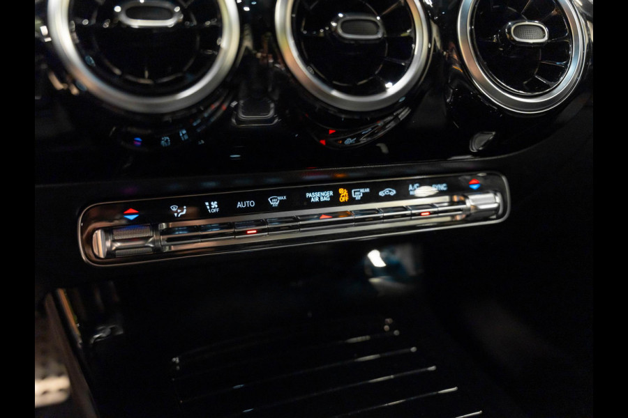 Mercedes-Benz A-Klasse A200 AMG Business Solution, Navi, Multistuur, Clima, Cruise, Camera, PDC, Led, Trekhaak, Voll Onderhouden