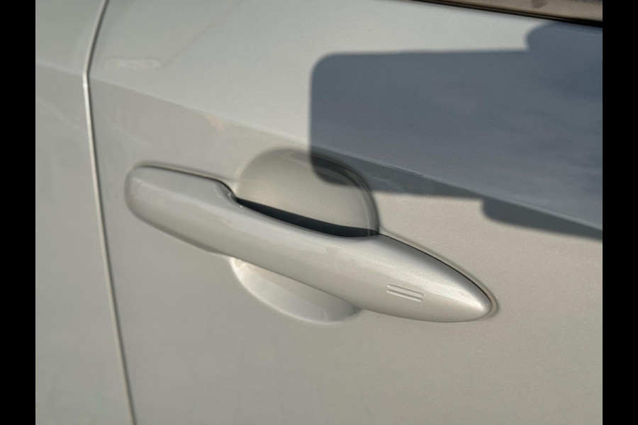 Toyota Corolla Touring Sports 2.0 Hybrid Executive AUT NAP!