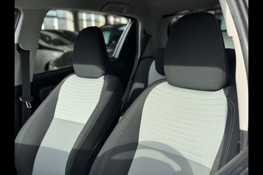 Toyota Yaris 1.5 Hybrid Active 2018 CLIMA Camera APK NAP!