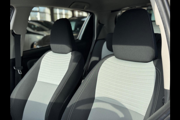 Toyota Yaris 1.5 Hybrid Active 2018 CLIMA Camera APK NAP!