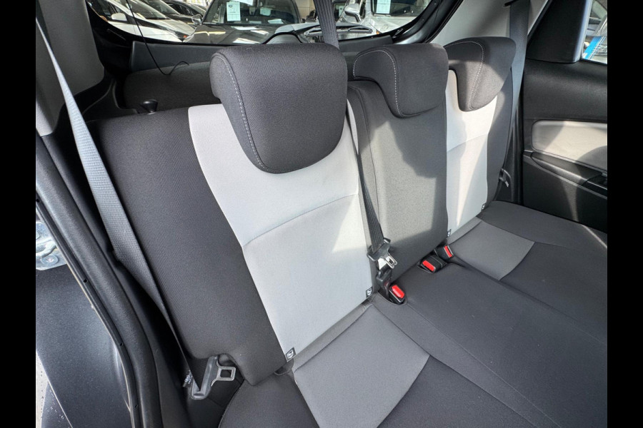 Toyota Yaris 1.5 Hybrid Active 2018 CLIMA Camera APK NAP!