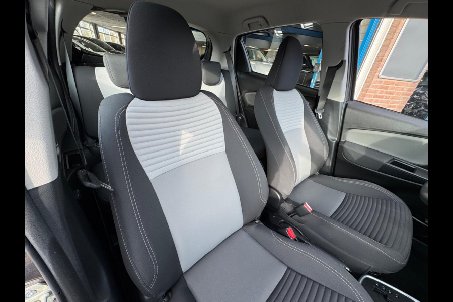 Toyota Yaris 1.5 Hybrid Active 2018 CLIMA Camera APK NAP!