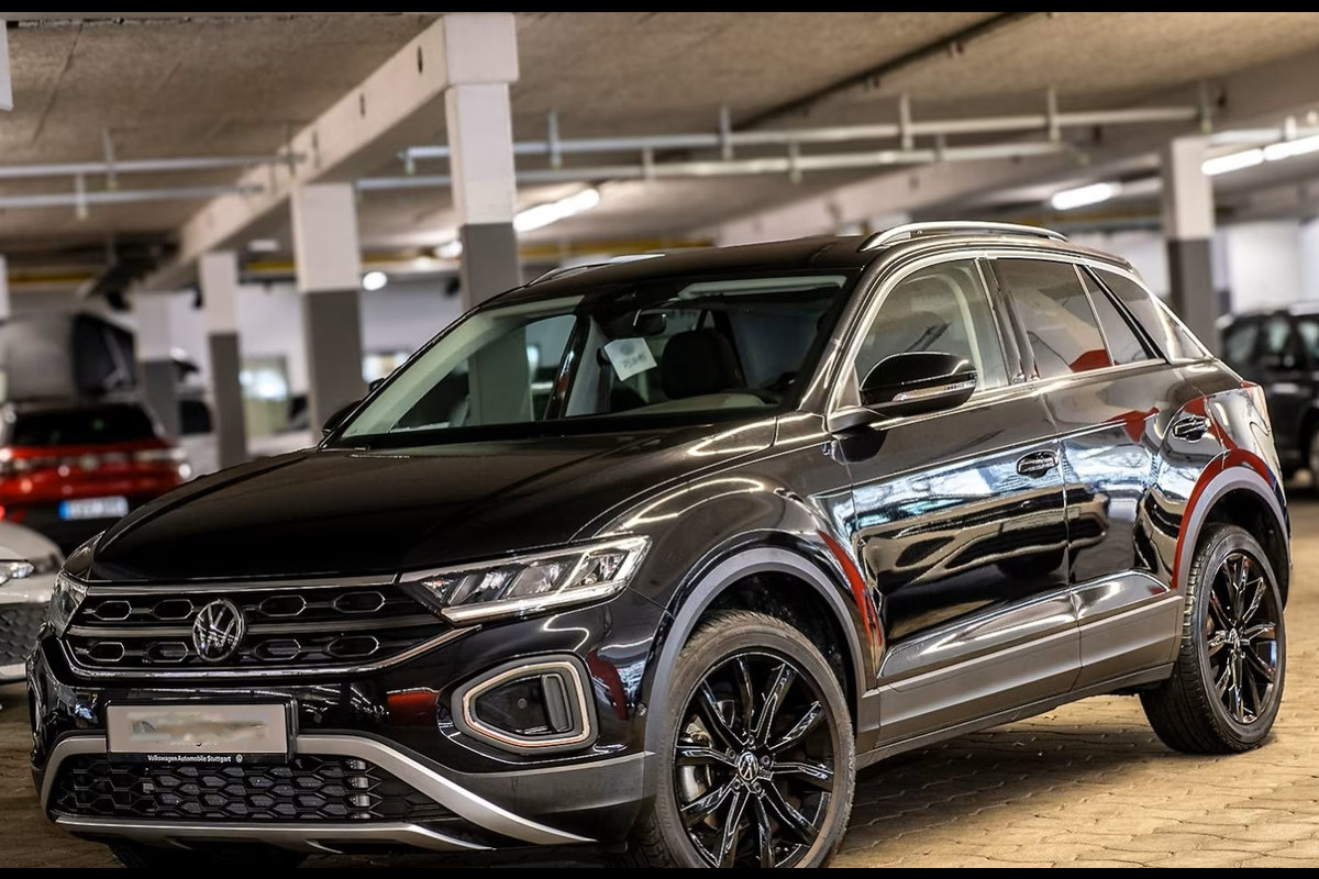 Volkswagen T-Roc 1.5 TSI ** LED, VIRTUAL, CLIMA, ACC, APPLE, SPIEGEL-PACK, 18-inch LMV ** 1e EIG - UNFALLFREI ** ** INFORMEER OOK NAAR ONZE AANTREKKELIJKE FINANCIAL-LEASE TARIEVEN **