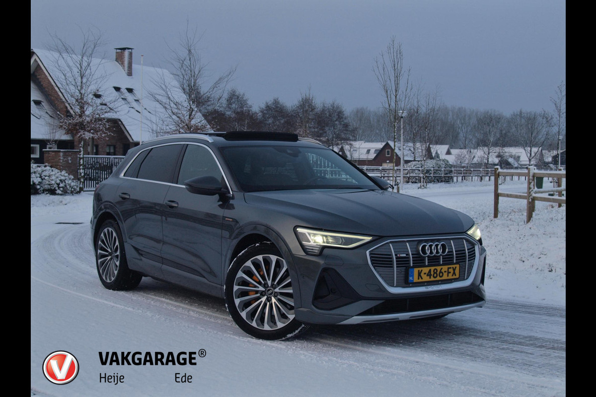 Audi e-tron 55 quattro S edition 95 kWh | SOH 93% | S-Line | Panoramadak | Bang & Olufsen | Camera | Trekhaak | Apple Carplay |