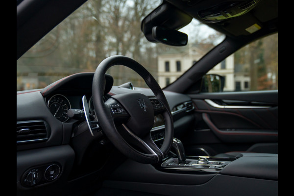 Maserati Levante 3.0 V6 S AWD 430pk Facelift | Pano-dak | 21 inch | Harman/Kardon | 360 camera