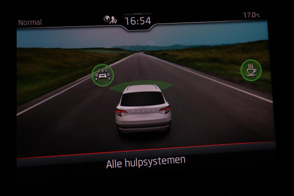 Škoda Karoq 1.5 TSI Sportline | Panoramadak | Trekhaak | Stoelverwarming | Camera | Carplay | Virtual Cockpit | Canton Sound | 19'' | Parkeerhulp | Navigatie | Sfeerverlichting | Cruise control | Stuurverwarming