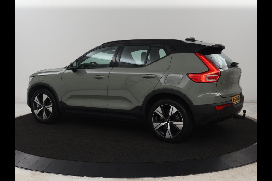 Volvo XC40 Recharge P8 AWD R Design | SOH 93% | Trekhaak | Warmtepomp | Stoel & stuurverwarming | Camera | Leder/Alcantara | Adaptive cruise | Carplay | Navigatie | Achterbankverwarming