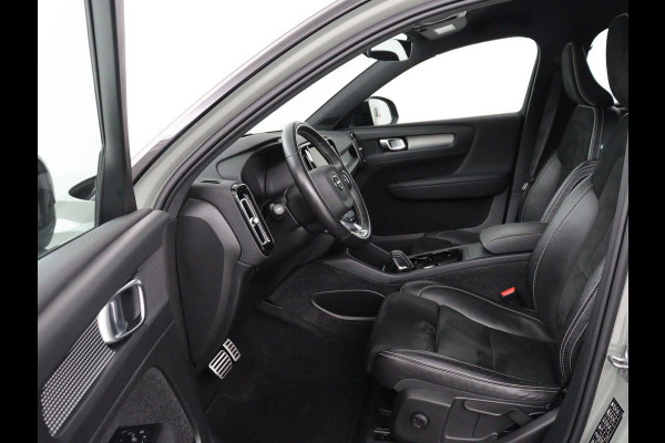 Volvo XC40 Recharge P8 AWD R Design | SOH 93% | Trekhaak | Warmtepomp | Stoel & stuurverwarming | Camera | Leder/Alcantara | Adaptive cruise | Carplay | Navigatie | Achterbankverwarming